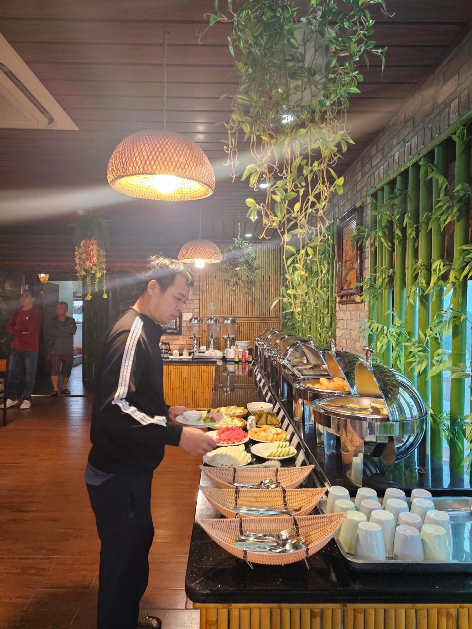 Kawasaki Noi Bai Hotel Eksteriør billede
